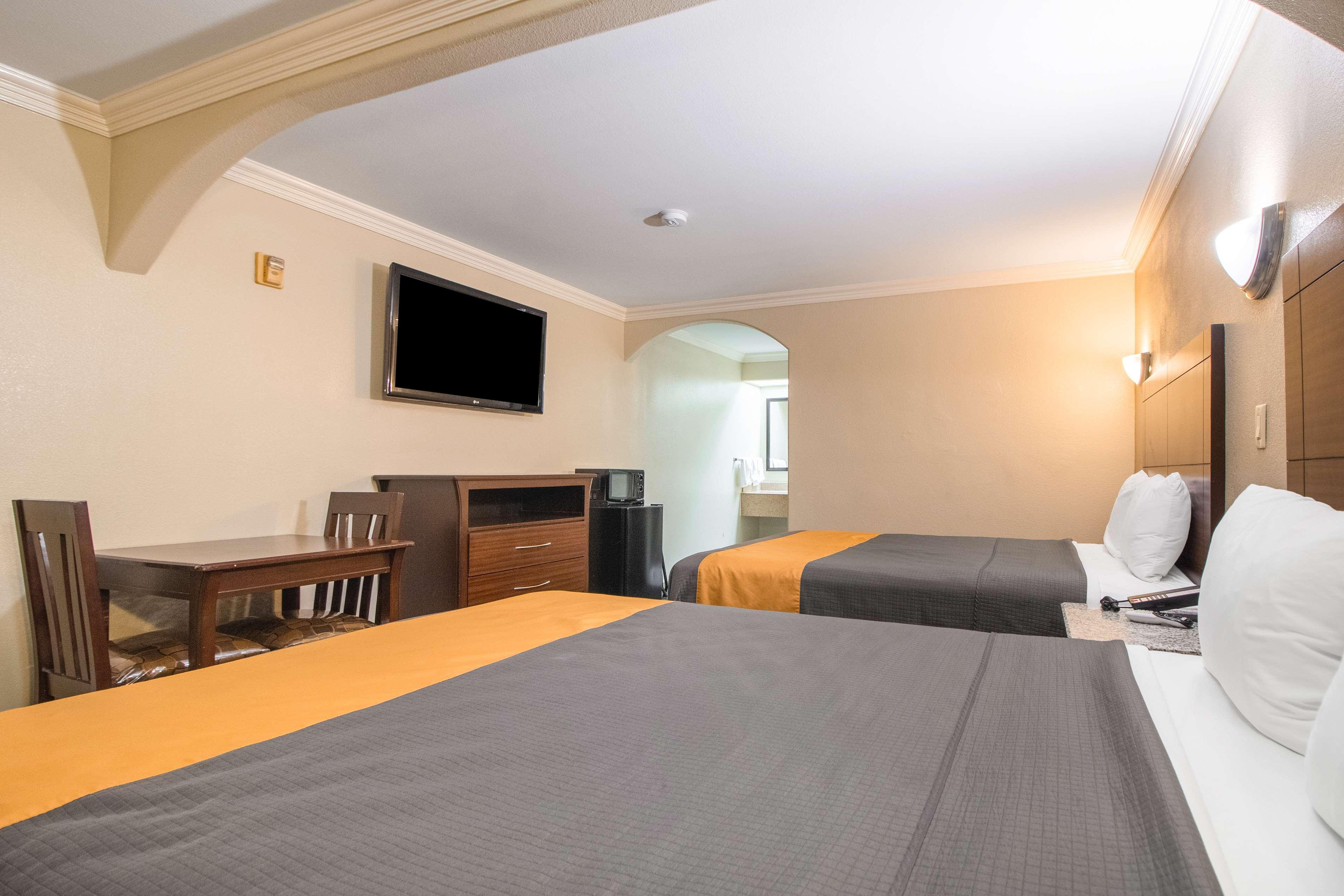 Hotel Dan Inn Uberaba & Convencoes By Nacional Inn מראה חיצוני תמונה