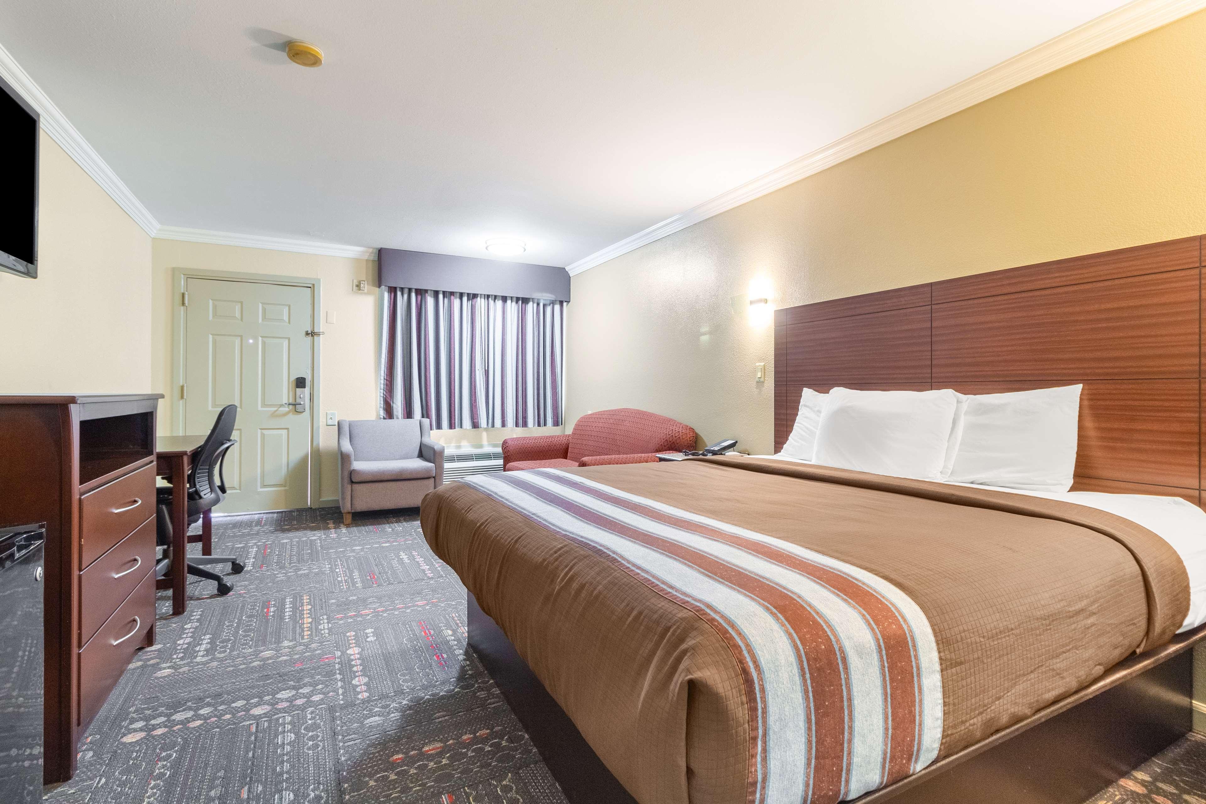 Hotel Dan Inn Uberaba & Convencoes By Nacional Inn מראה חיצוני תמונה