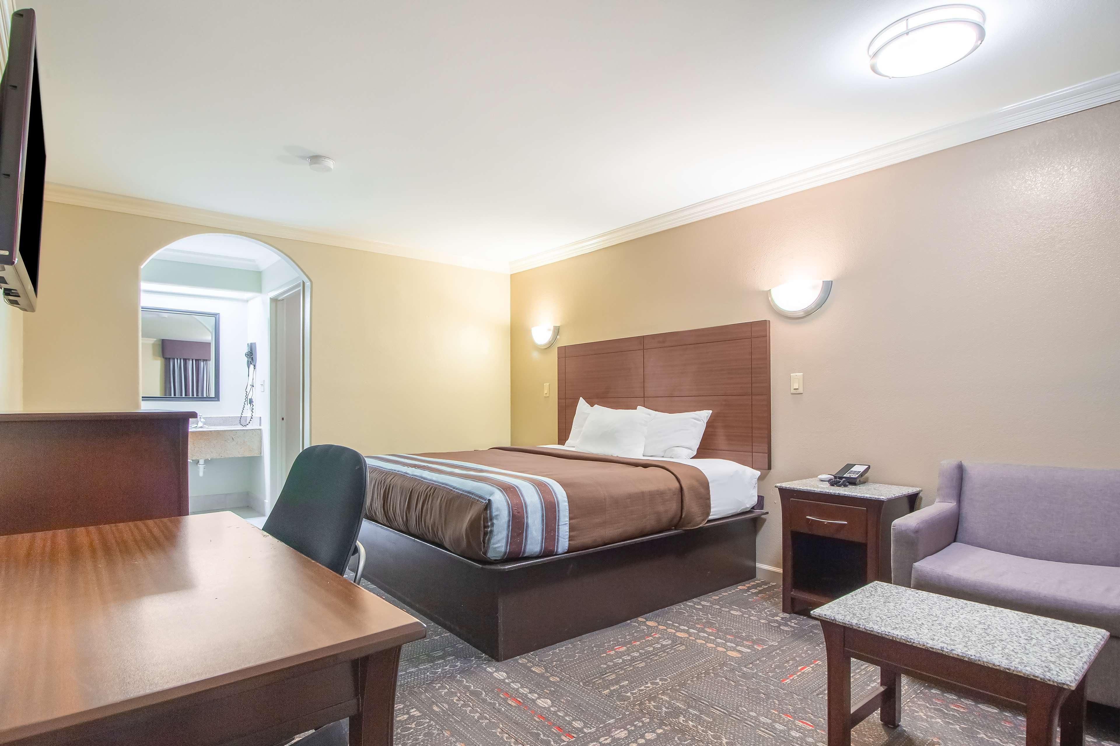 Hotel Dan Inn Uberaba & Convencoes By Nacional Inn מראה חיצוני תמונה