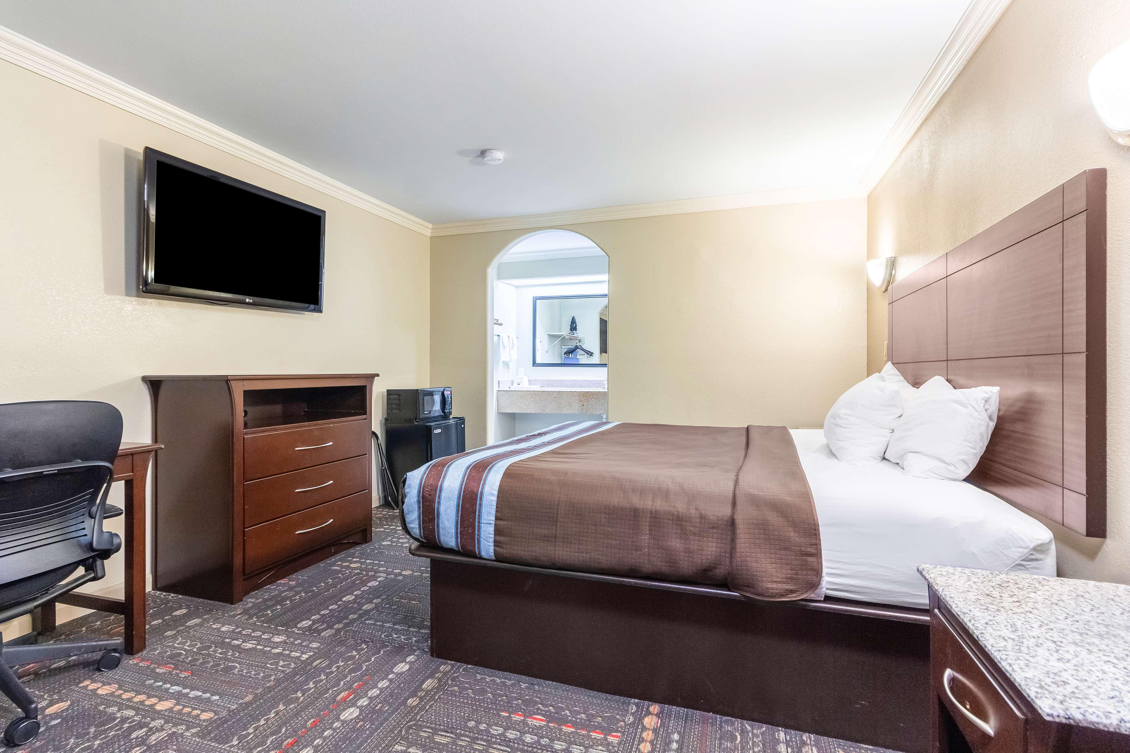 Hotel Dan Inn Uberaba & Convencoes By Nacional Inn מראה חיצוני תמונה